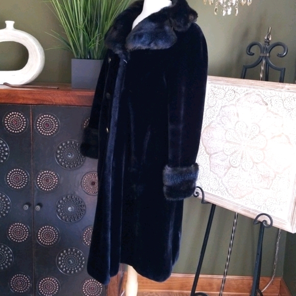 Vintage Borgazia Black Sportowne Faux Fur Coat - Picture 8 of 11